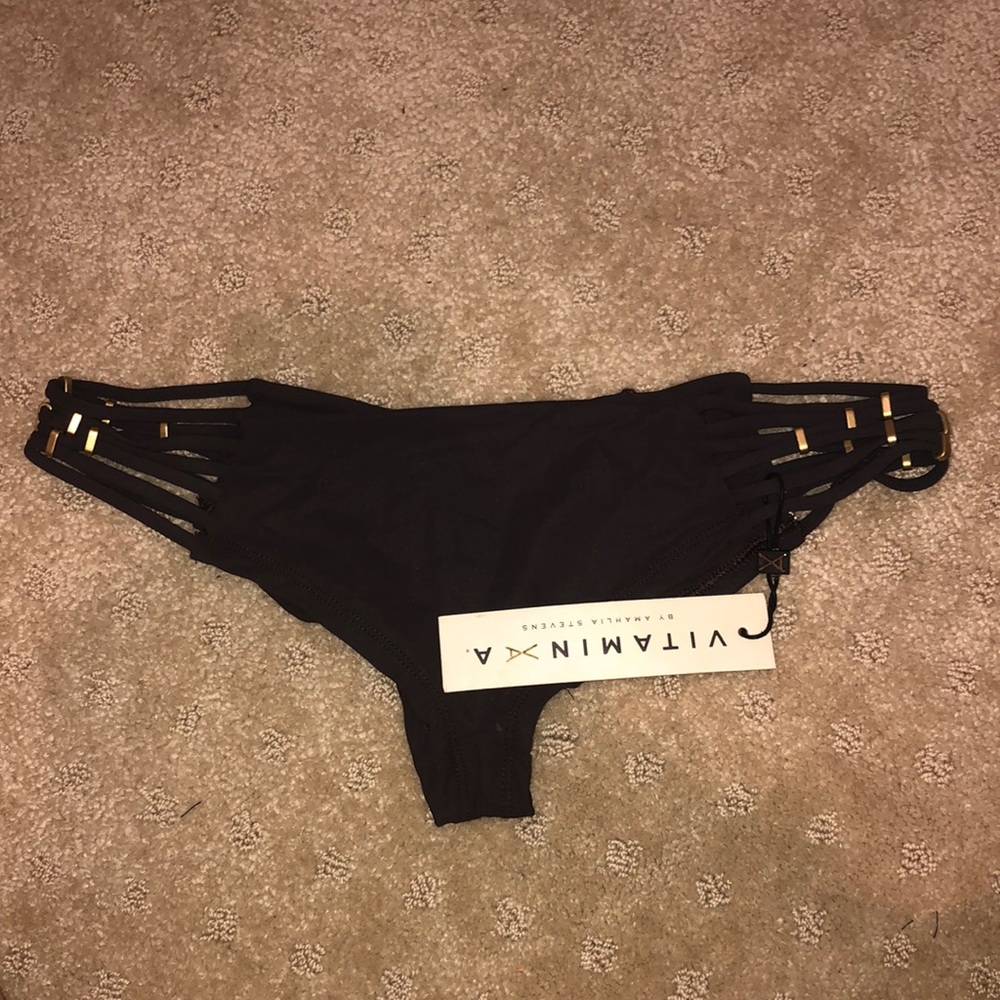 NWT Vitamin A bikini bottoms